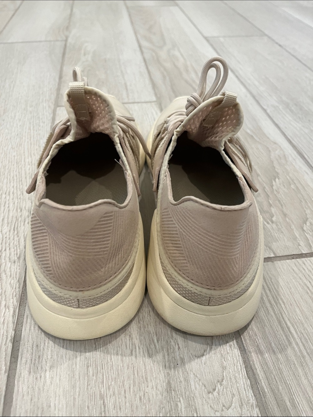 OluKai Men’s Holo Shoes - Picture 6 of 7